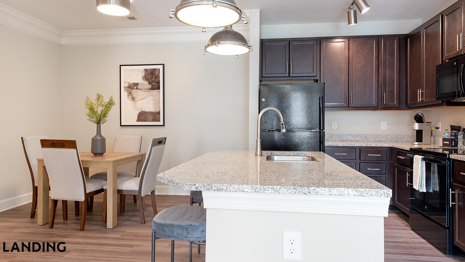 Building Photo - 3000 Daventry Cir