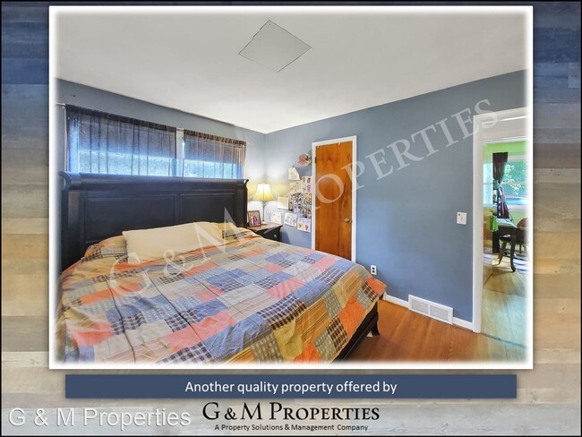 Building Photo - 3 br, 2 bath House - 1087 Westside Dr.