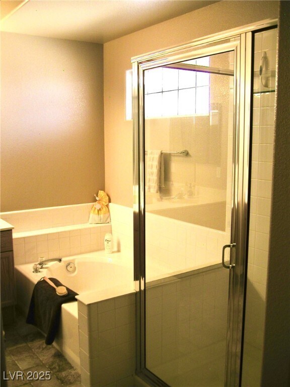 Building Photo - 212 Horizon Peak Dr