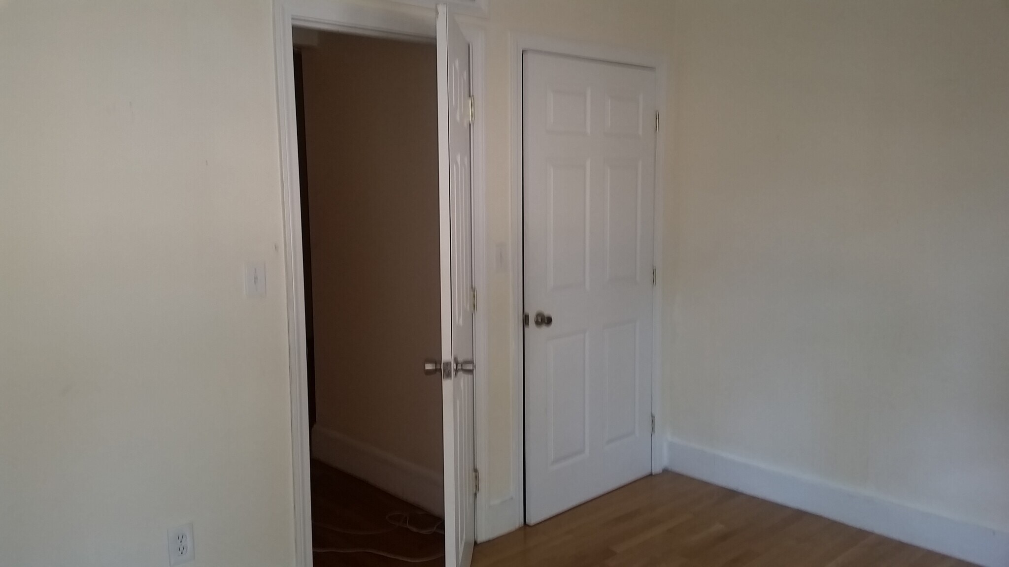 Building Photo - 60 Egmont St