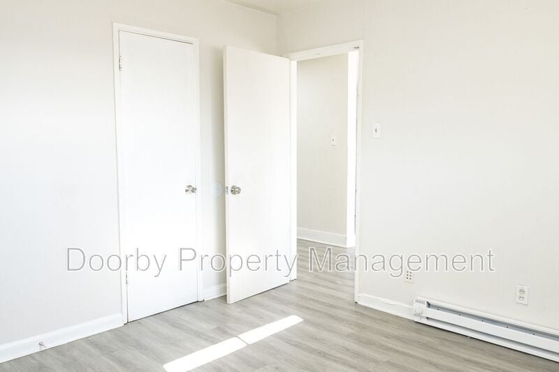 Building Photo - 45 Scruggs St