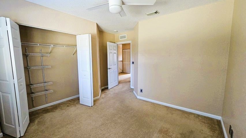 Building Photo - 3027 N Evergreen Cir