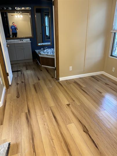 Building Photo - 213 Cherry Tree Dr