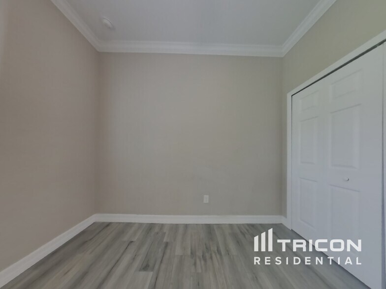 Building Photo - 175 Eppinger Dr