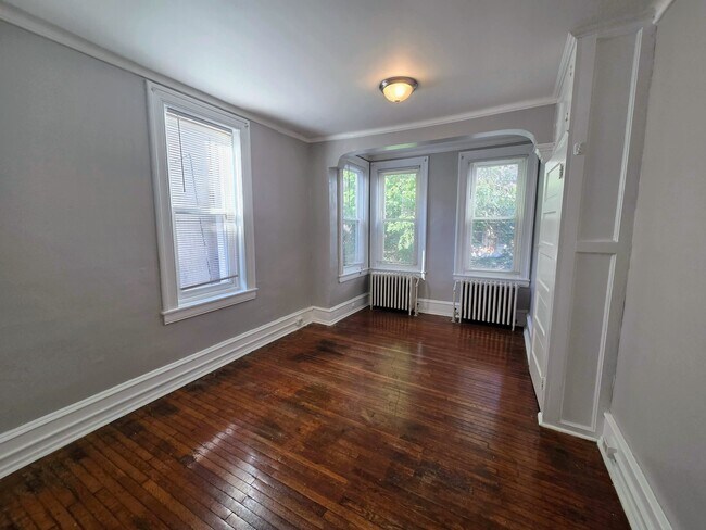 Building Photo - 3246 N 13th St