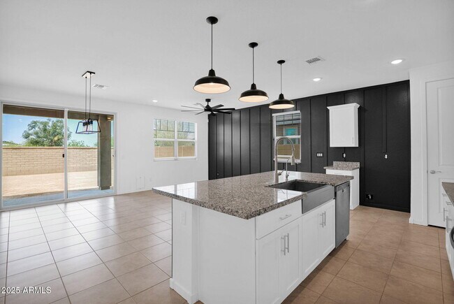 Building Photo - 22538 E Quintero Rd