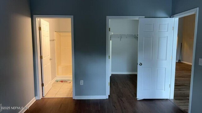 Building Photo - 13827 Herons Landing Way