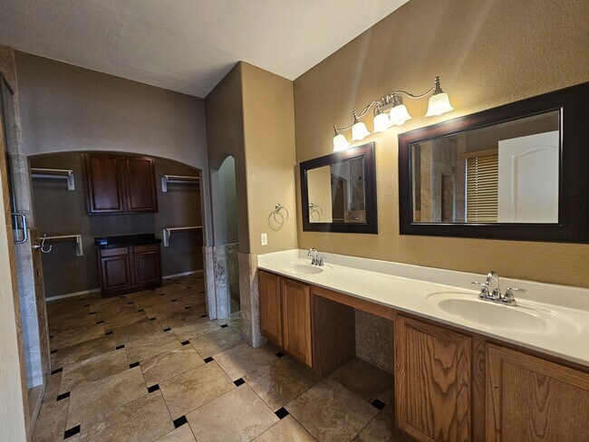 Building Photo - 7491 W Colony Park Dr
