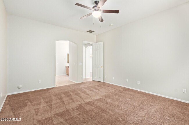 Building Photo - 13508 W Alvarado Dr