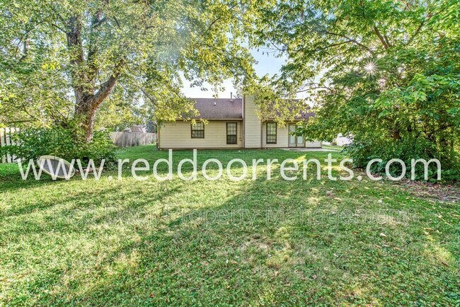 Building Photo - 7610 Chris Anne Dr