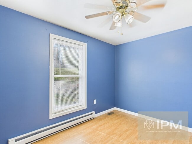 Building Photo - Bright Modern 3 Bedroom, 2 Bath Home in Eastern York Schools!