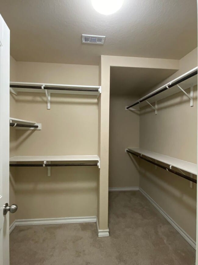 Building Photo - Spacious 4-Bedroom Home with Washer & Dryer Included in Riposa Vita Community!
