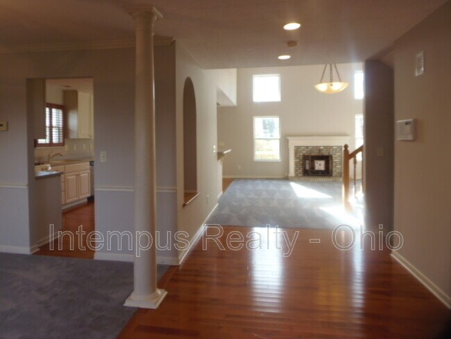 Building Photo - 516 Ironhorse Dr