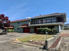 Building Photo - 1316 91st Ave SE