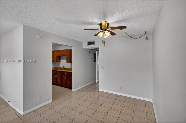 Building Photo - 400 SW 134th Way