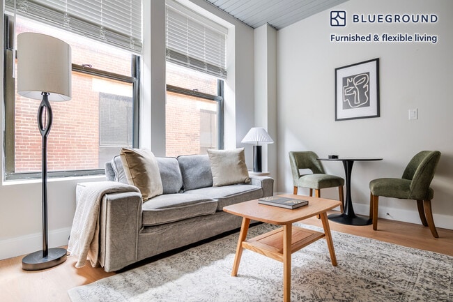 Building Photo - 44 Bromfield St