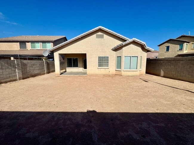 Building Photo - 314 S 117th Dr