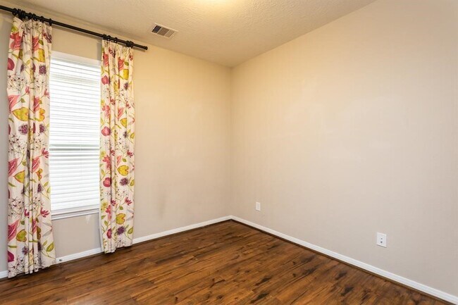Building Photo - 16303 Copperwood Run Wy