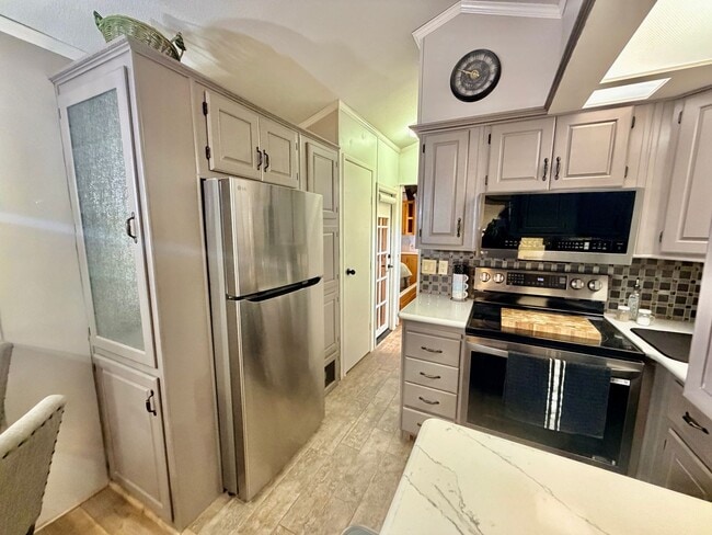 Building Photo - Remodeled Foothills Park Model with Desert Access, Mountain Views & Low-Maintenance Living