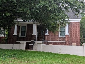 Building Photo - 1620 Catawba St