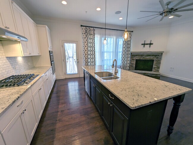 Building Photo - 146 Brindle Ln