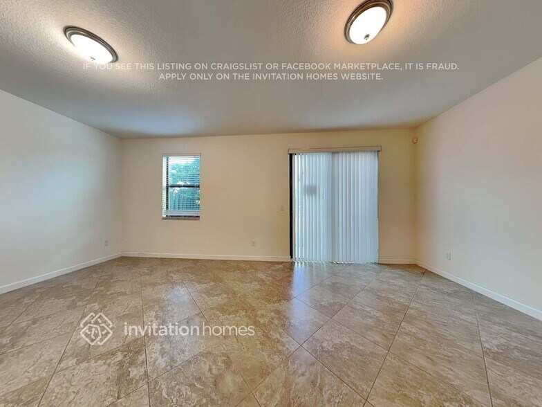 Building Photo - 13001 Anthorne Ln