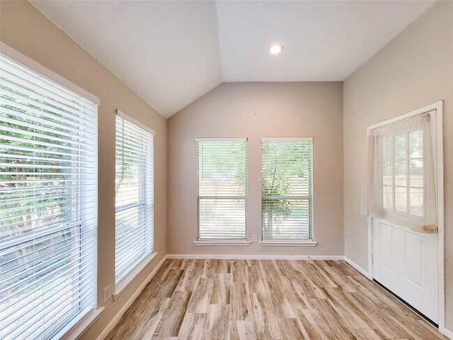 Building Photo - 22 Quince Tree Pl