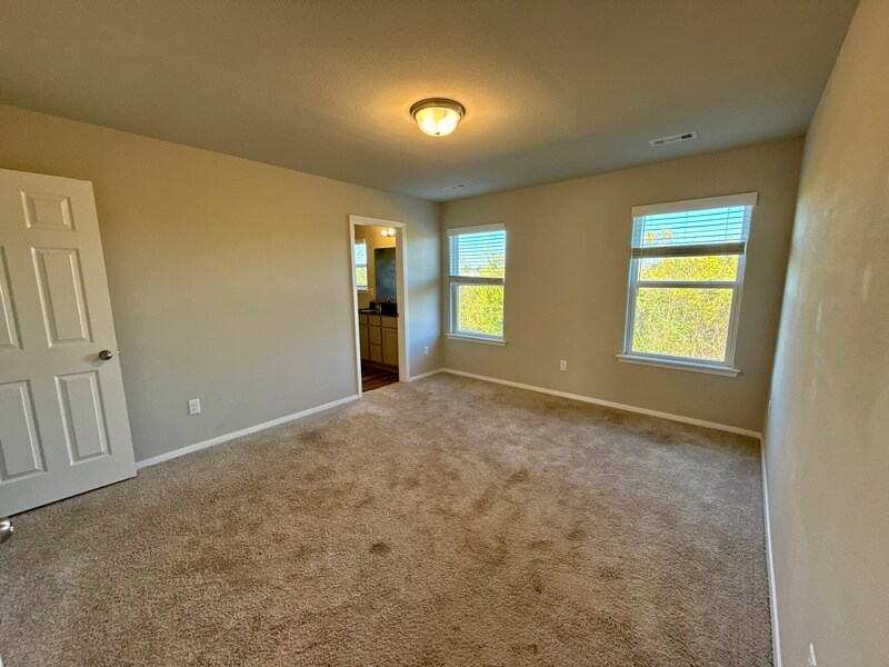 Building Photo - 530 Woodcreek Lp