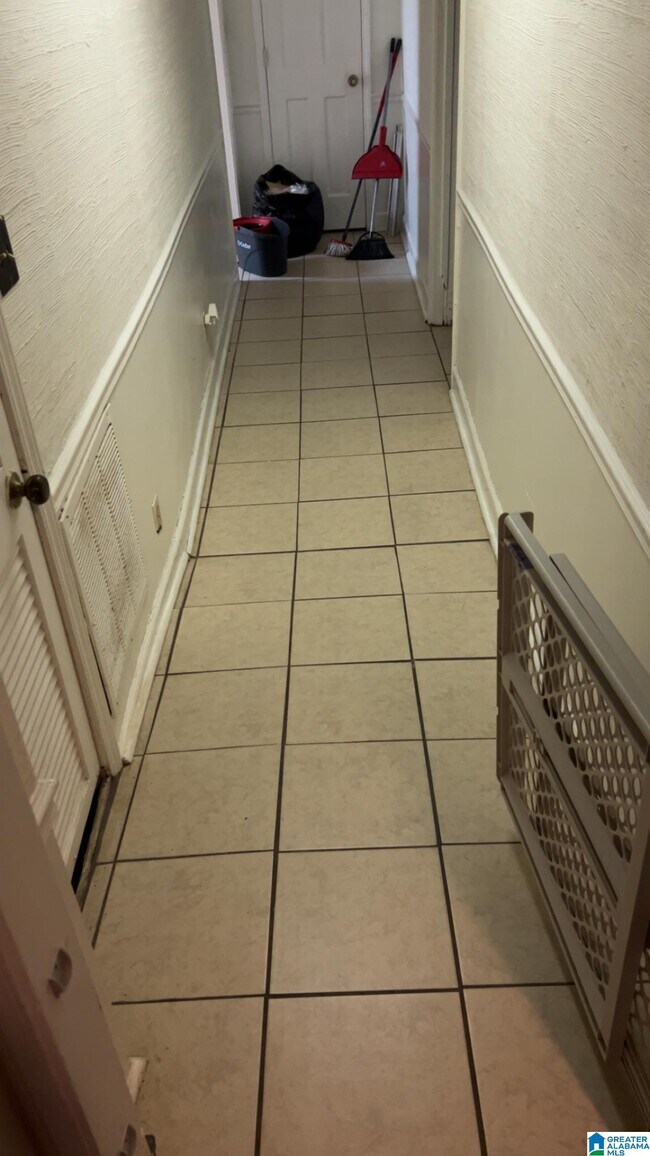 Building Photo - 5108 Wilson Cir