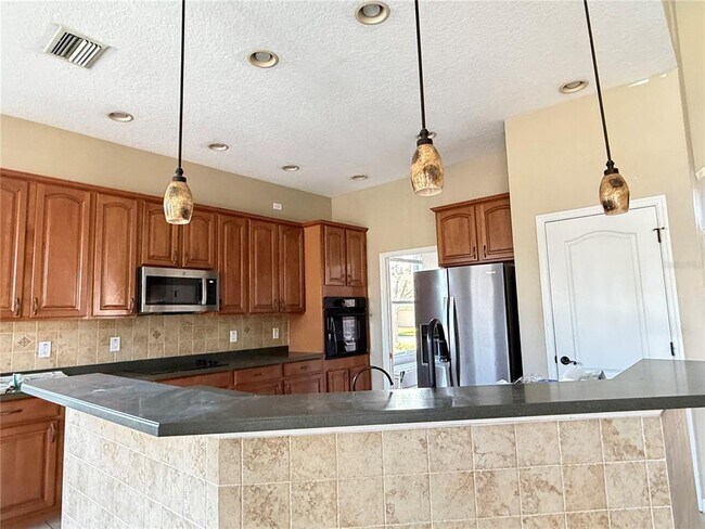 Building Photo - 3816 70th Ave E