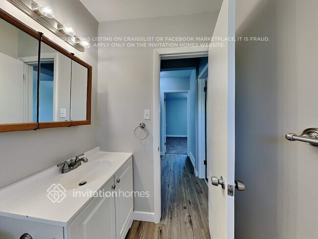 Building Photo - 1145 W 6th Ave