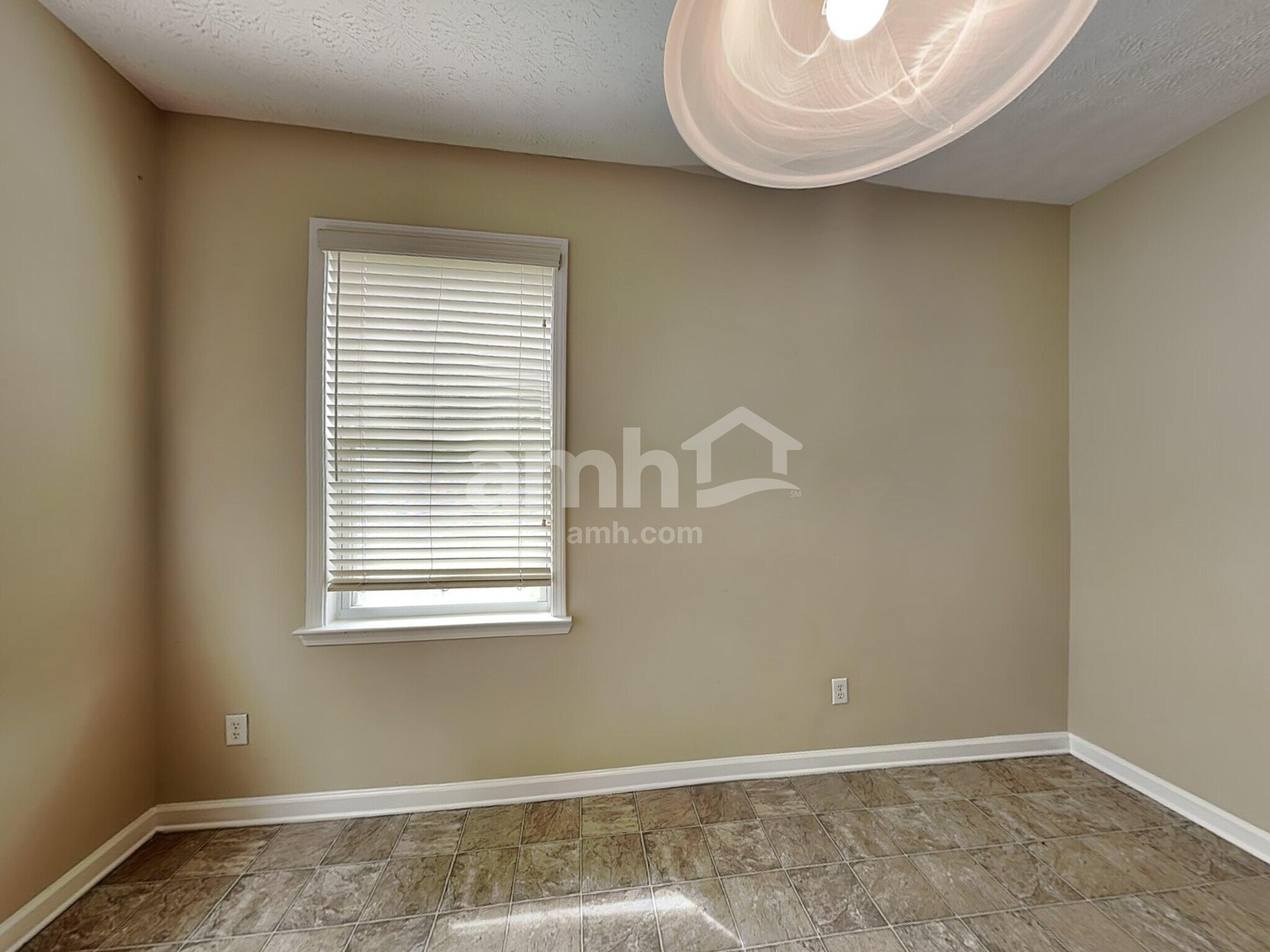 Building Photo - 7105 Flagstone Pl