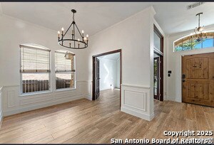 Building Photo - 6127 Oakwood Trail