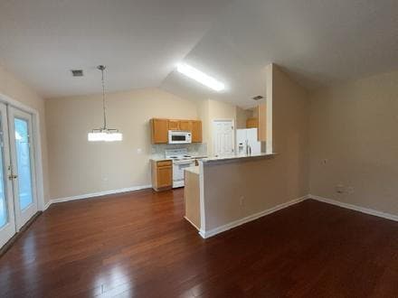 Building Photo - 118 Towering Pine Dr