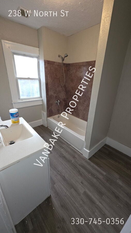 Building Photo - 238 W North St