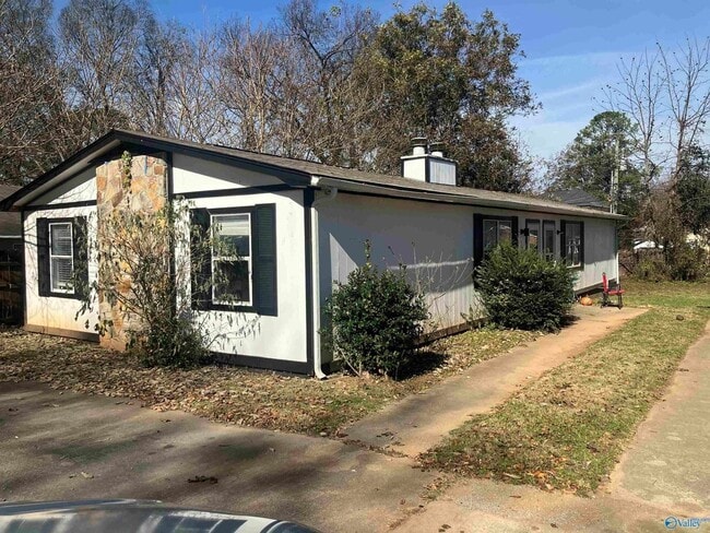 Building Photo - 1325 Stevens Ave NE