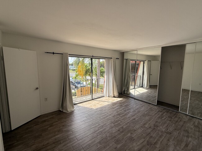 Building Photo - 3221 Meridian Way S