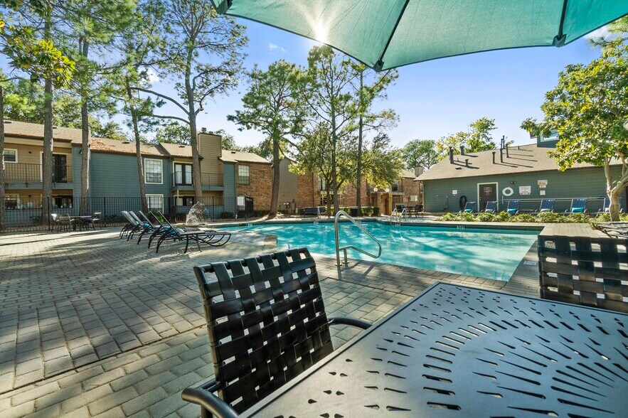 Building Photo - 1408 Teasley Ln