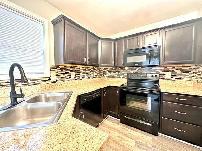 Building Photo - 1192 Meachem Dr