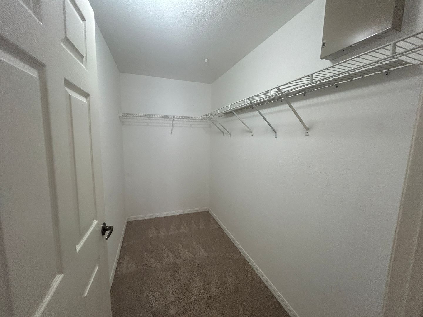 Building Photo - 2nd floor  2/2  condo in gated community