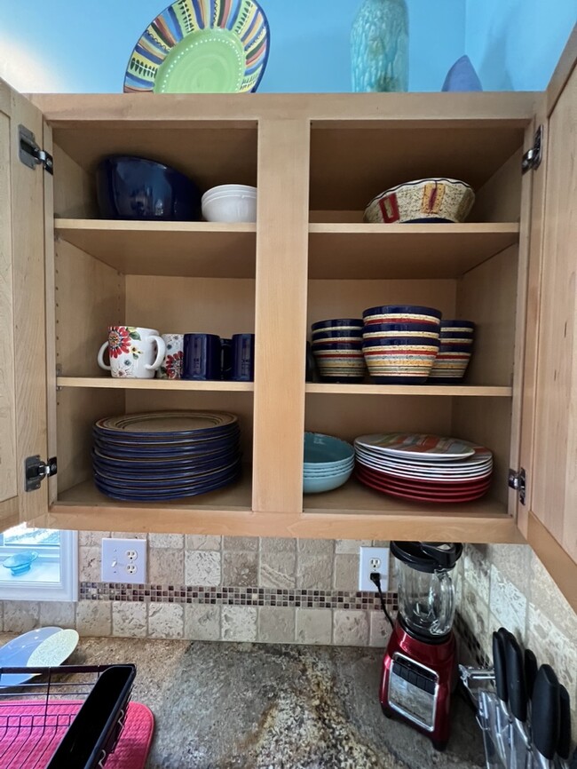 Tons of dishes - 2412 Laurel Falls Ln