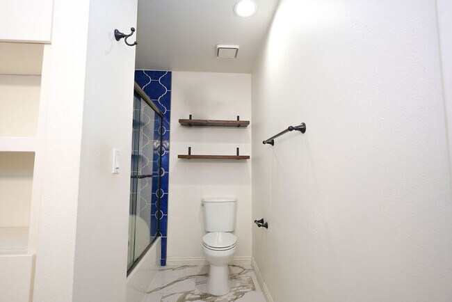 Building Photo - 4152 Mt Alifan Dr