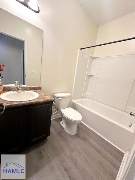 Building Photo - 60 Creekside Dr N West