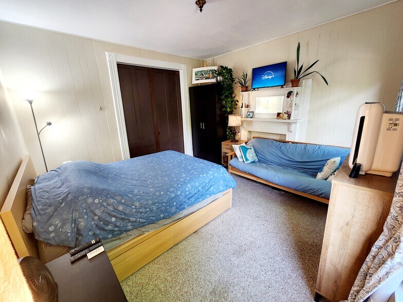 Bedroom 3 - 170 Mansfield St