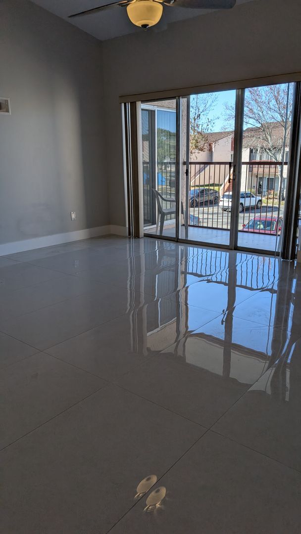 Building Photo - Complete remodeled  2 bedrooms 2 baths with balcony