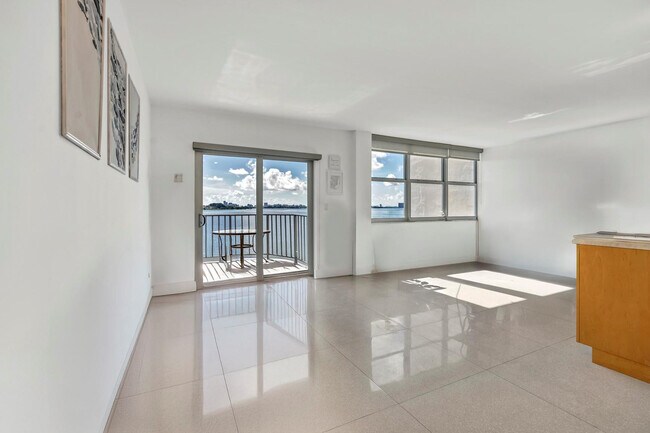 Building Photo - 11930 N Bayshore Dr