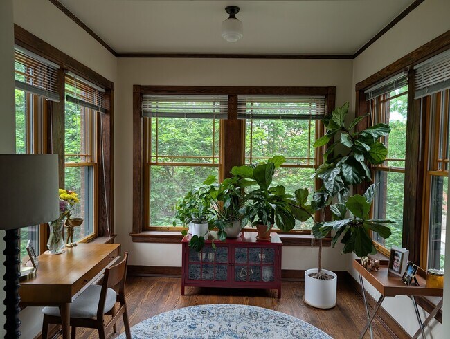 Building Photo - 5521 N Glenwood Ave
