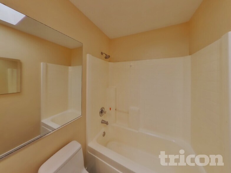 Building Photo - 14628 81st Ave E