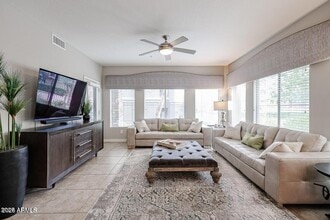 Building Photo - 5450 E Deer Valley Dr