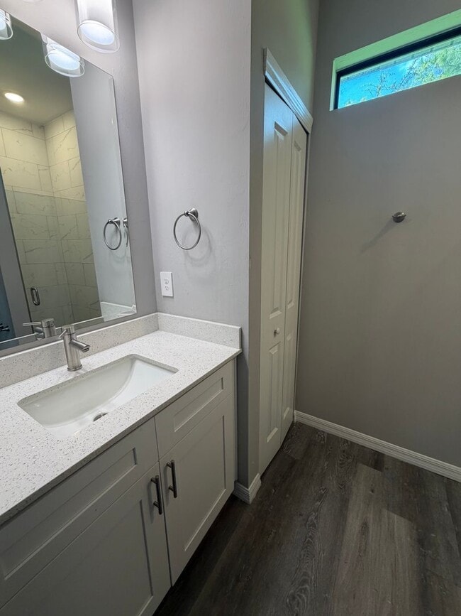 Building Photo - 24501 Zephyr Ct